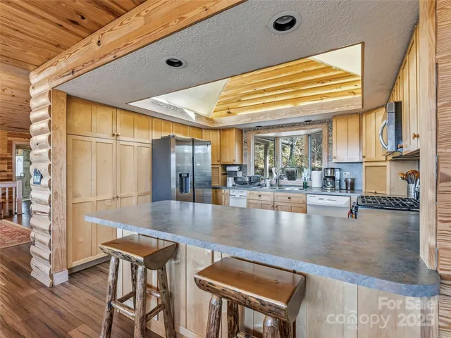 $749,000 | 101 Ruffed Grouse Road, Brevard, NC 28712