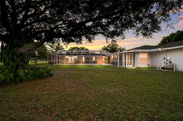 $1,999,500 | 1516 Fox Creek Drive, Sarasota, FL 34240