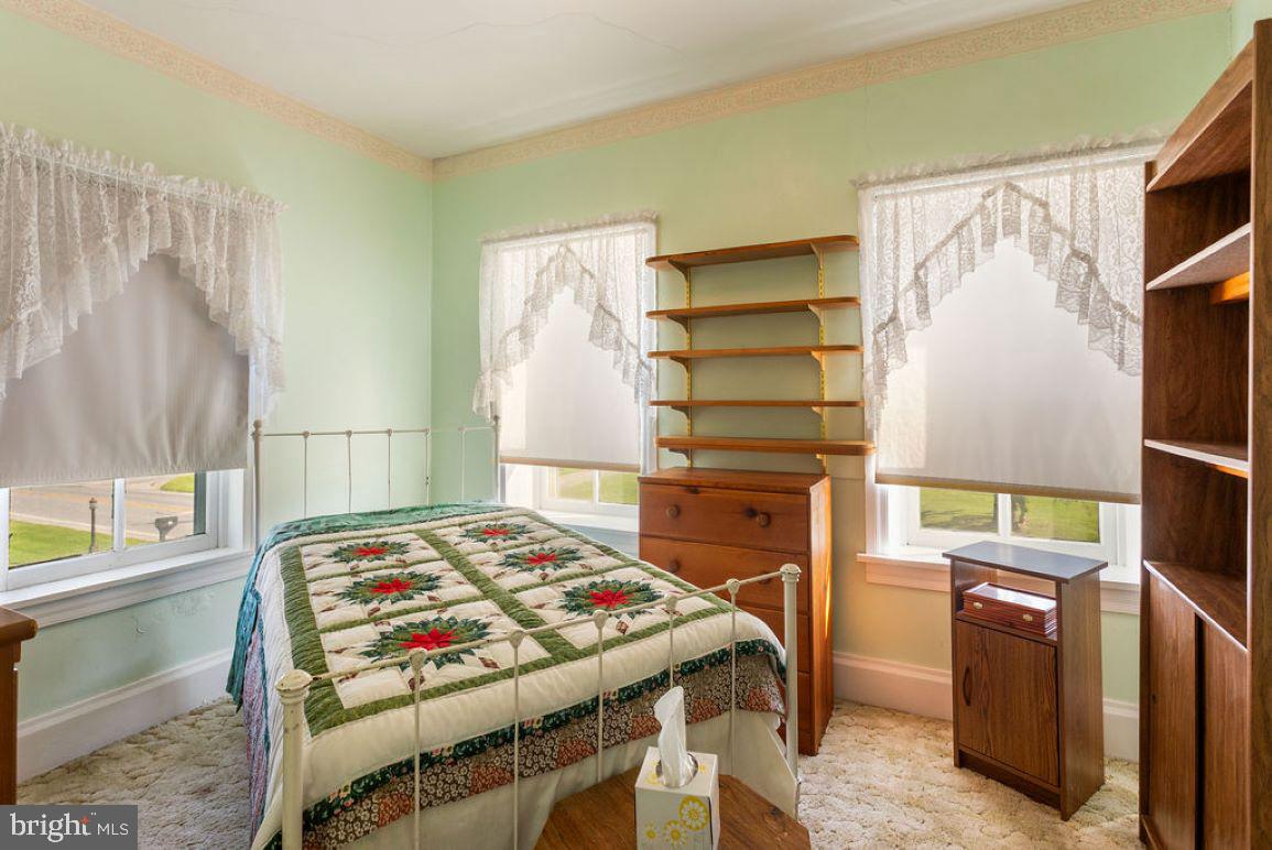 723 Edgegrove Road Hanover, PA 17331 - Photo 14 of 30 Gallery Image 14