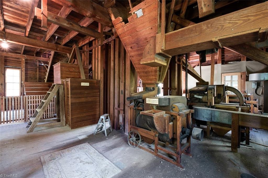 318 A Elkin Creek Mill Road Elkin, NC 28621 - Photo 6 of 14