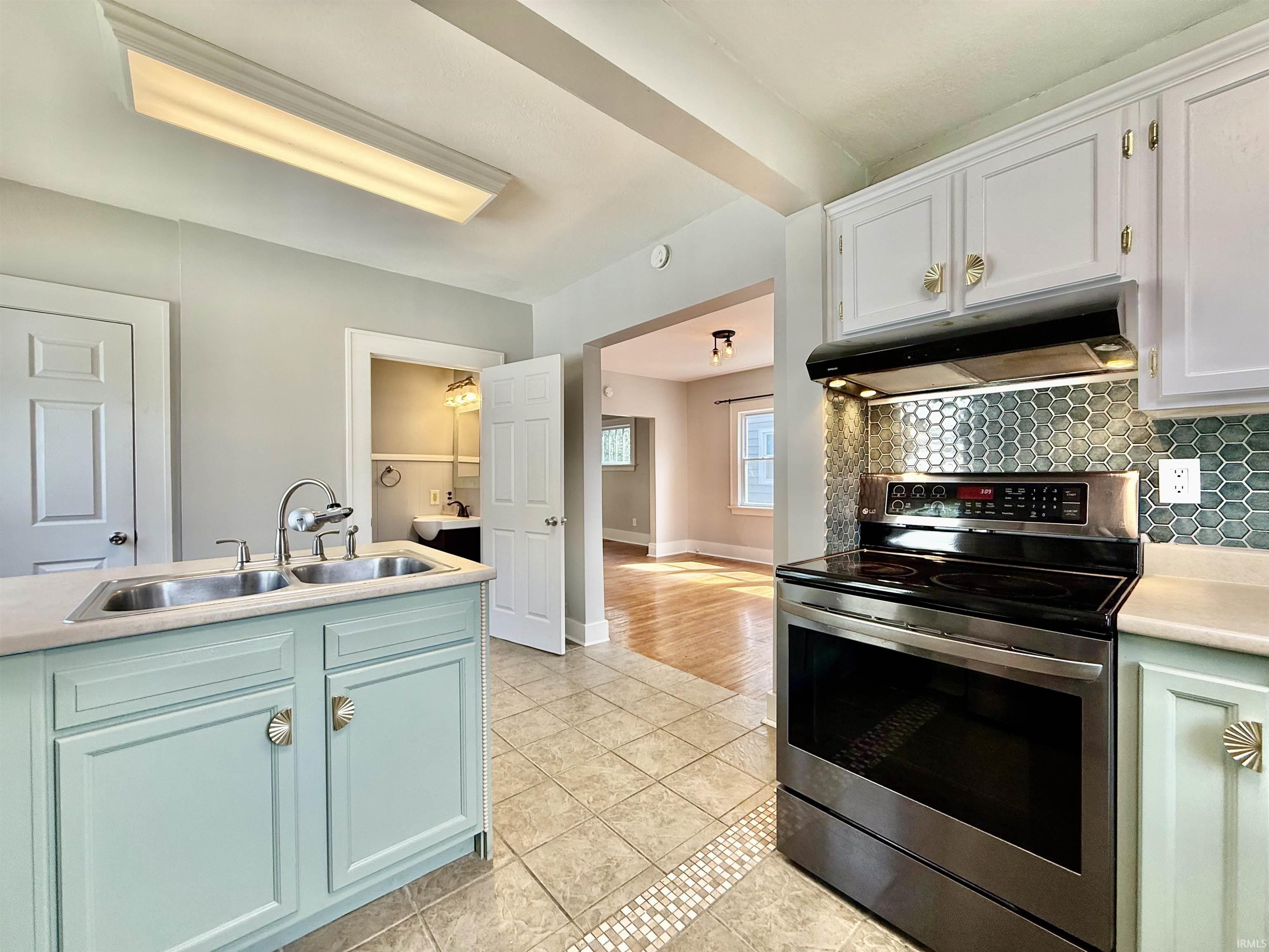2505 Oakridge Road Fort Wayne, IN 46805 - Photo 18 of 38 Gallery Image 18
