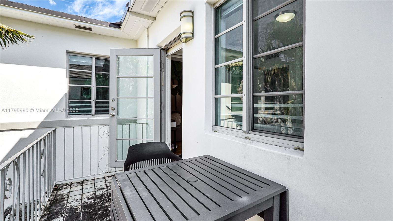 Flamingo-Lummus Miami Beach, FL 33139 - Photo 38 of 63 a view of balcony and deck