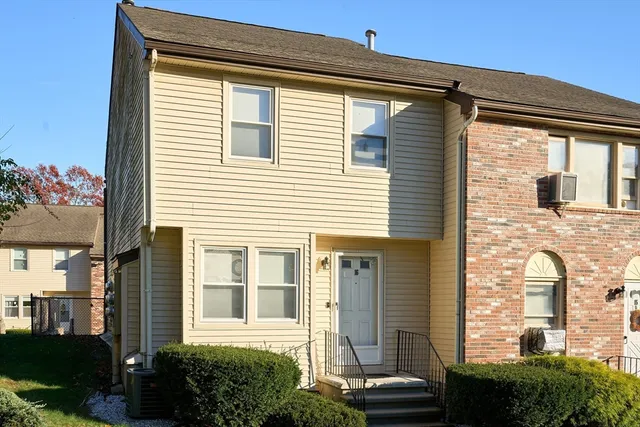 $2,300 | 3 Woodland Street, Unit 16, Lawrence, MA 01841