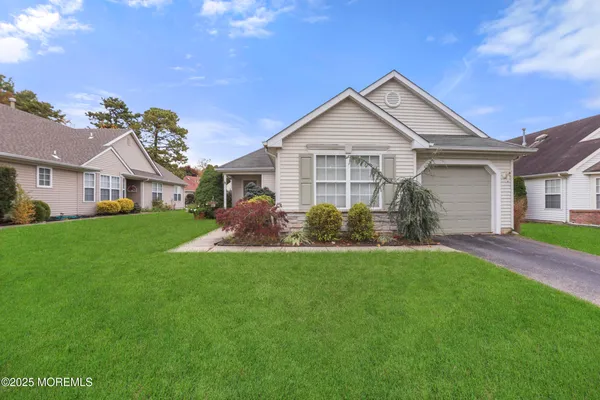 $459,000 | 90 Skyline Drive, Lakewood, NJ 08701
