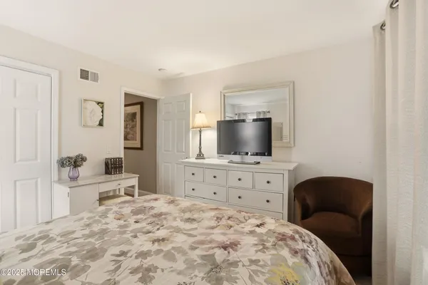 $459,000 | 90 Skyline Drive, Lakewood, NJ 08701