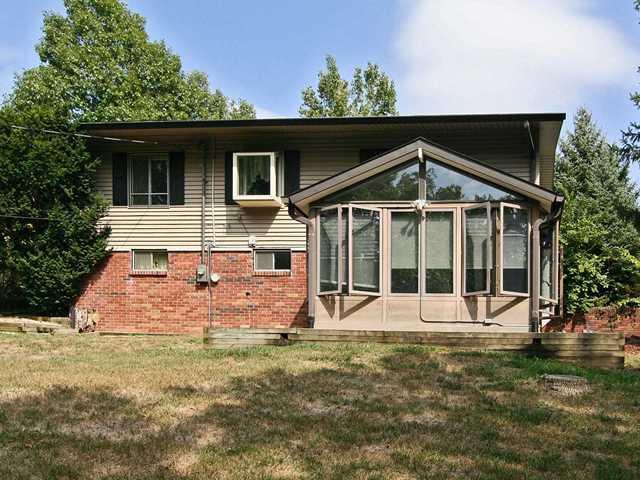 7913 Hawthorne Road Indianapolis, IN 46256 - Photo 14 of 15 Gallery Image 14