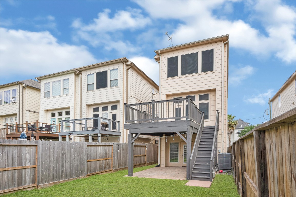 Huge backyard perfect for entertaining and relaxing outside