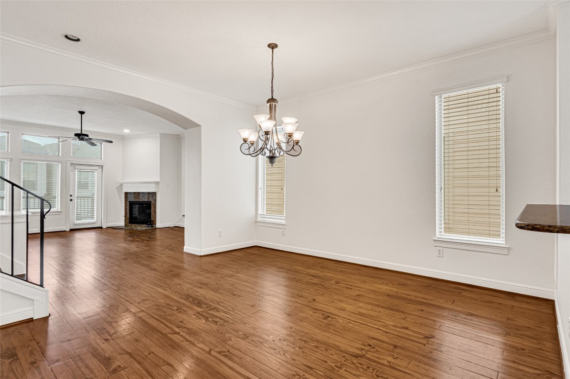 5509 Darling Street Houston, TX 77007 - Photo 15 of 36 open living space with stunning high end finishes