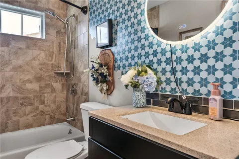 $465,000 | 71 Northup Street, Warwick, RI 02889