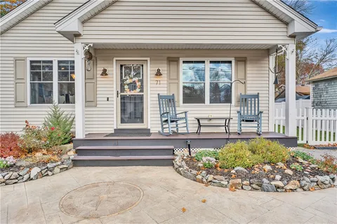 $465,000 | 71 Northup Street, Warwick, RI 02889
