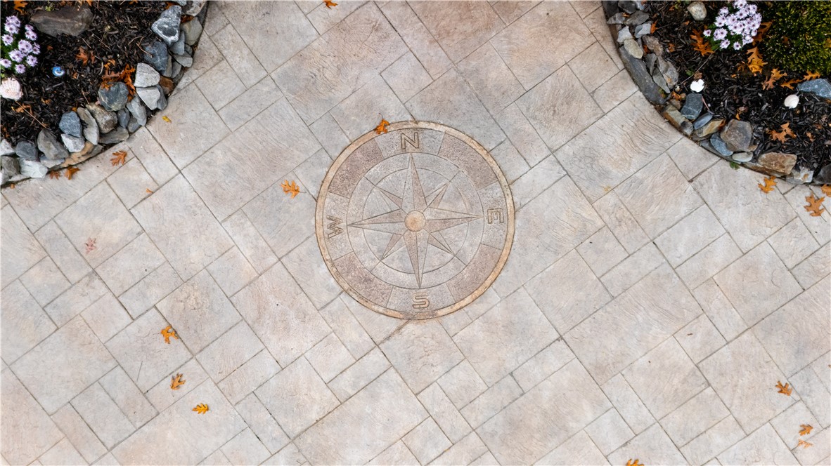 71 Northup Street Warwick, RI 02889 - Photo 4 of 43