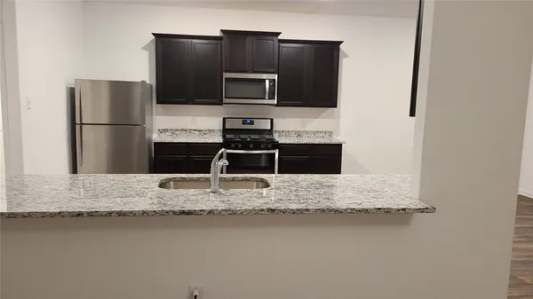 $1,800 | 3939 Trail De Paris New Braunfels Tx 78132, New Braunfels, TX 78132