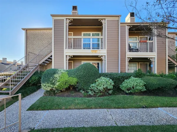 $1,500 | 1860 White Oak Drive, Unit 236, Houston, TX 77009