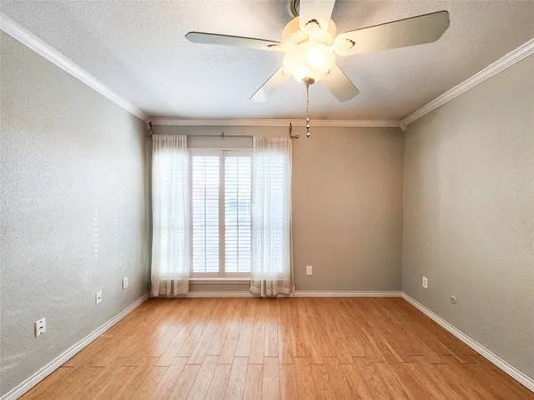 $1,500 | 1860 White Oak Drive, Unit 236, Houston, TX 77009