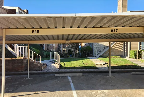 $1,500 | 1860 White Oak Drive, Unit 236, Houston, TX 77009