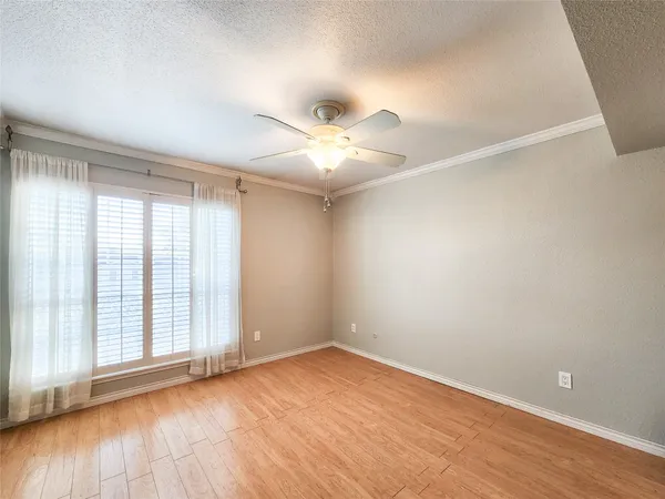 $1,500 | 1860 White Oak Drive, Unit 236, Houston, TX 77009