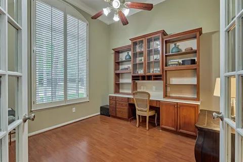 $689,000 | 11 Wisteria Walk Circle, The Woodlands, TX 77381