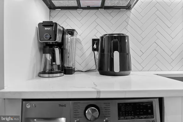 $3,800 | 4600 Duke Street, Unit 1415, Alexandria, VA 22304