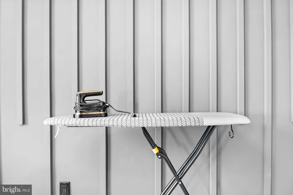 $3,800 | 4600 Duke Street, Unit 1415, Alexandria, VA 22304