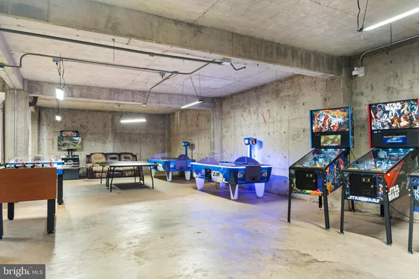 $3,800 | 4600 Duke Street, Unit 1415, Alexandria, VA 22304