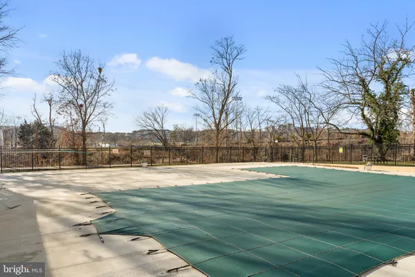 $3,800 | 4600 Duke Street, Unit 1415, Alexandria, VA 22304