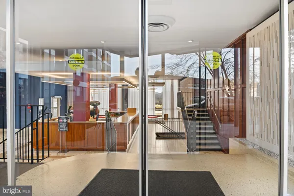 $3,800 | 4600 Duke Street, Unit 1415, Alexandria, VA 22304