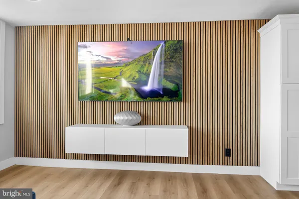 $3,800 | 4600 Duke Street, Unit 1415, Alexandria, VA 22304