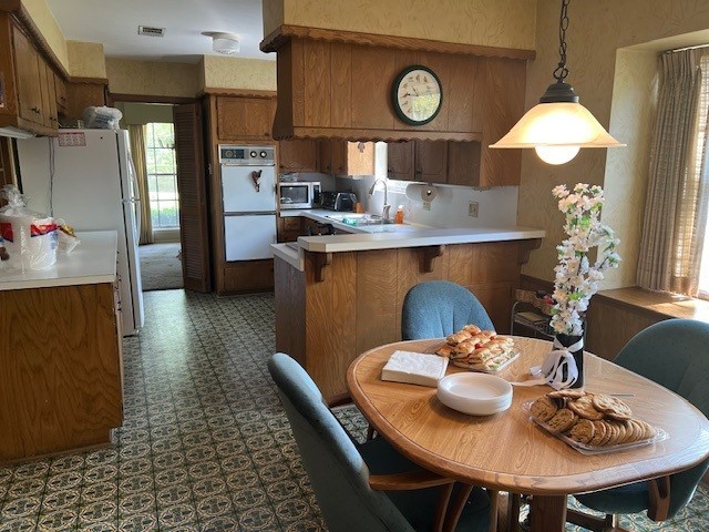 8639 Cedarbrake Drive Spring Valley Village, TX 77055 - Photo 6 of 26 Breakfast area off kitchen