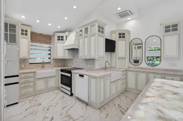 a view of an entryway