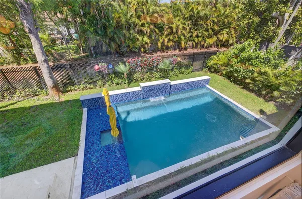 $3,700,000 | 941 Northeast 119th Street, Biscayne Park, FL 33161