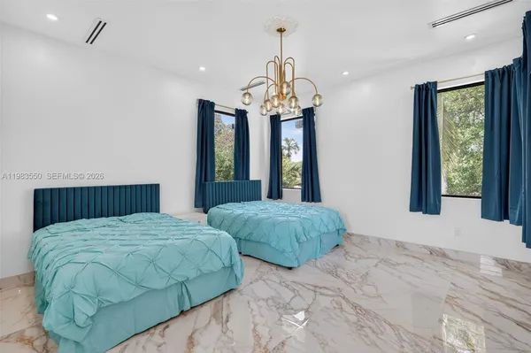 $3,700,000 | 941 Northeast 119th Street, Biscayne Park, FL 33161