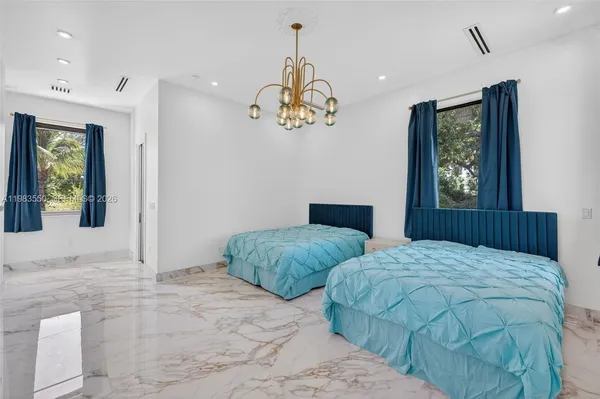 $3,700,000 | 941 Northeast 119th Street, Biscayne Park, FL 33161