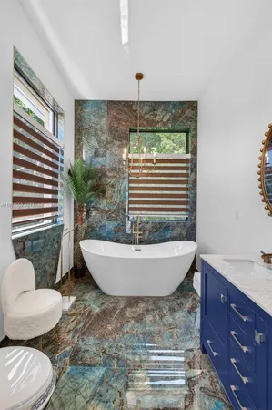 $3,700,000 | 941 Northeast 119th Street, Biscayne Park, FL 33161