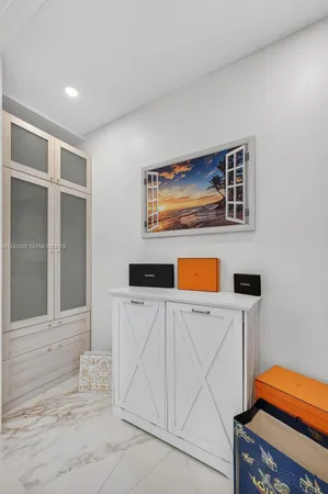 $3,700,000 | 941 Northeast 119th Street, Biscayne Park, FL 33161