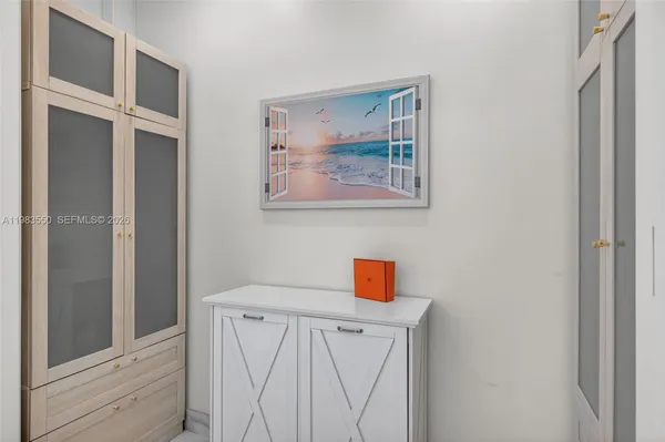 $3,700,000 | 941 Northeast 119th Street, Biscayne Park, FL 33161