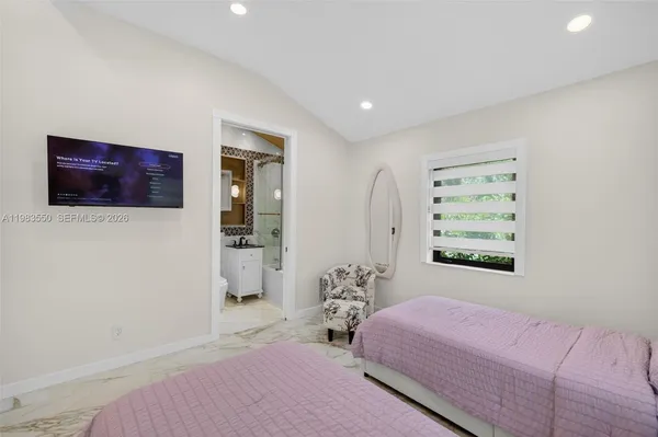 $3,700,000 | 941 Northeast 119th Street, Biscayne Park, FL 33161