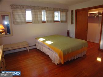29 Dublin Road Pennington, NJ 08534 - Photo 8 of 12 Bedroom - Main