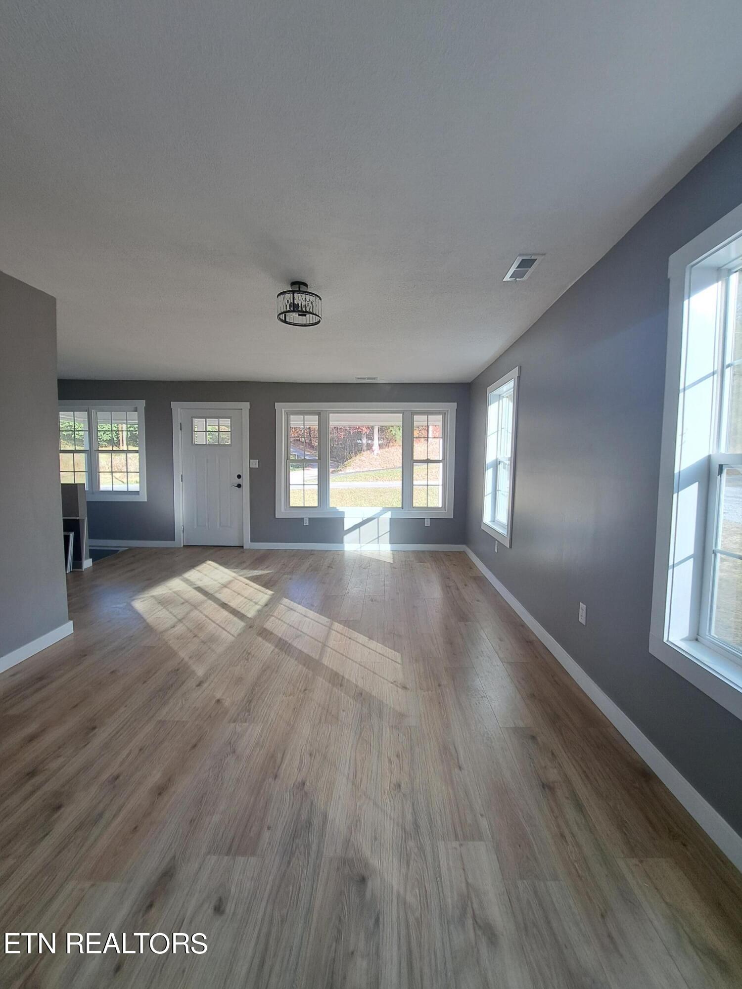 1322 Paint Rock Road Oneida, TN 37841 - Photo 5 of 50 20231026_164528