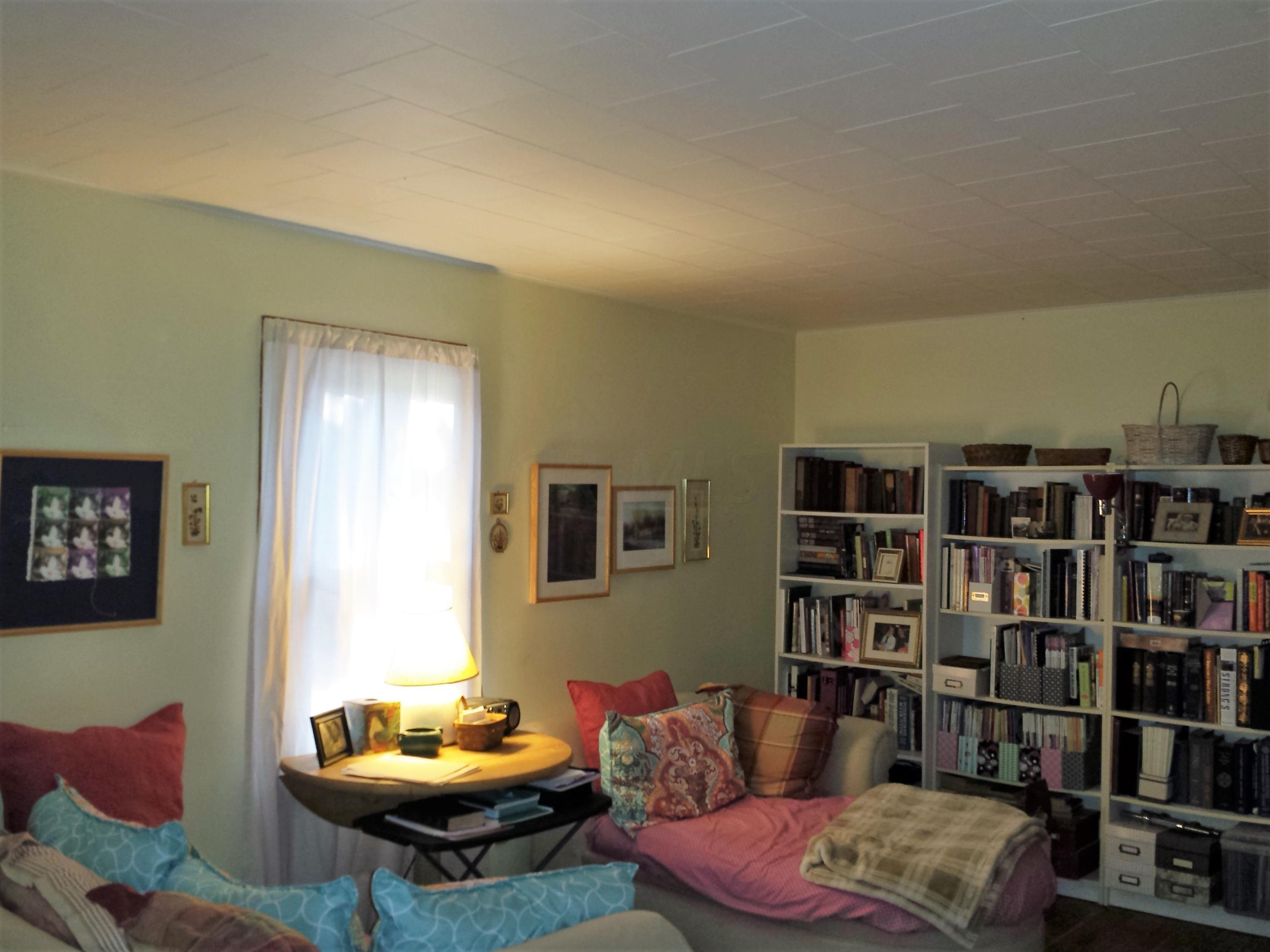 260 Chase Road Columbus, OH 43214 - Photo 6 of 17 Gallery Image 6