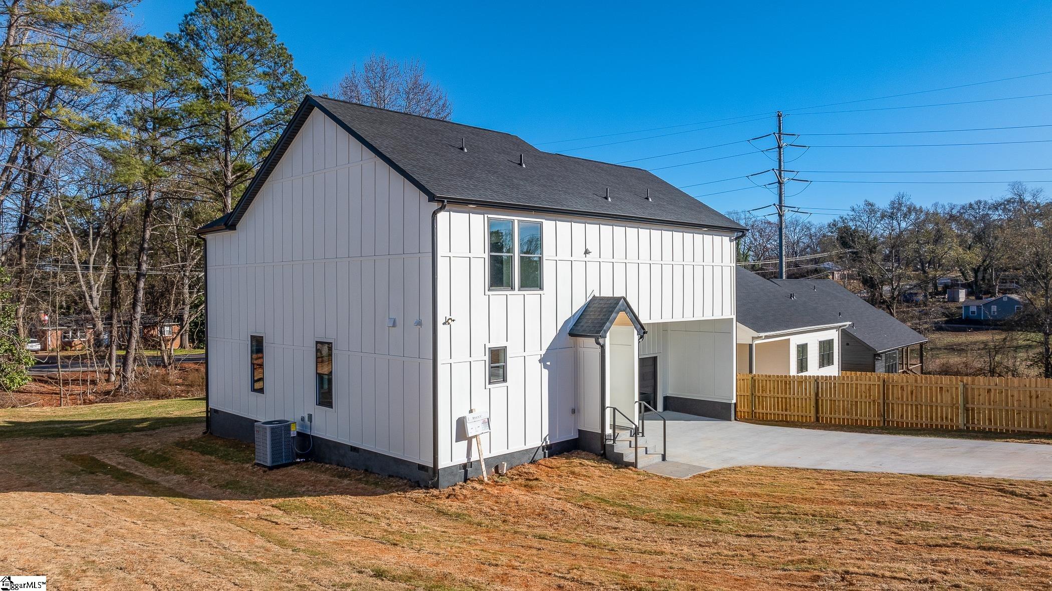 319 Hunts Bridge Road Greenville, SC 29617 - Photo 27 of 37
