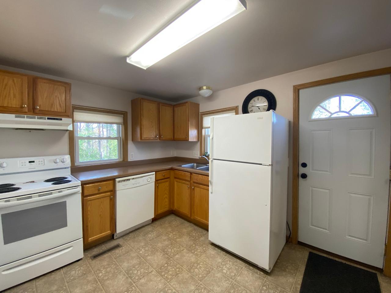 75 Hemlock Street Rhinelander, WI 54501 - Photo 2 of 10 Gallery Image 2