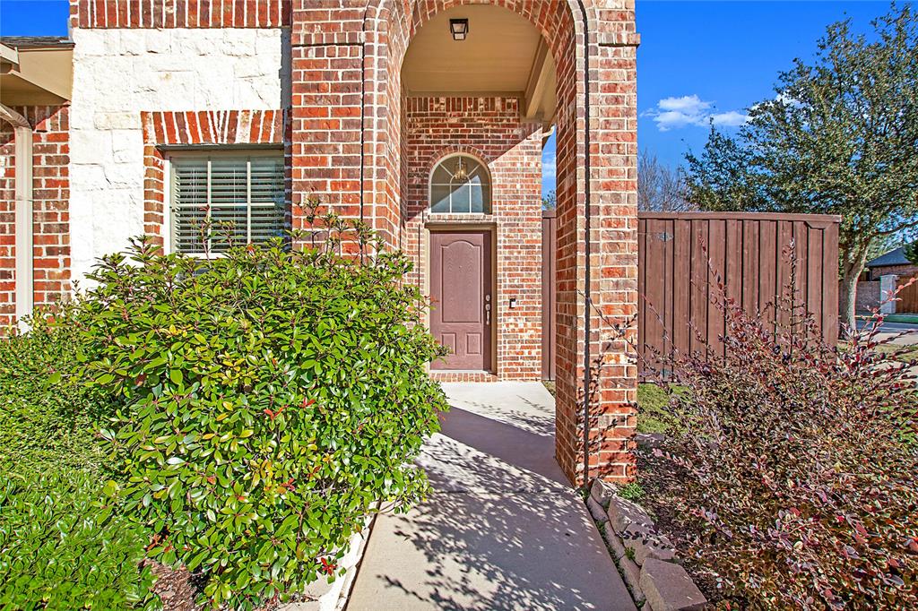 9886 Bell Rock Road Frisco, TX 75035 - Photo 4 of 31