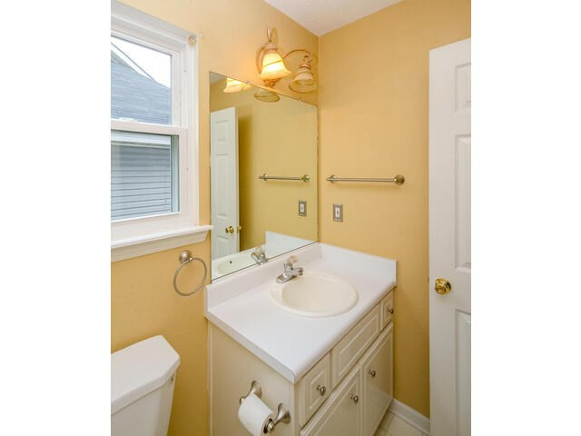 186 Spring Oak Lane North Augusta, SC 29841 - Photo 22 of 36 2nd Full Bath on Main Floor