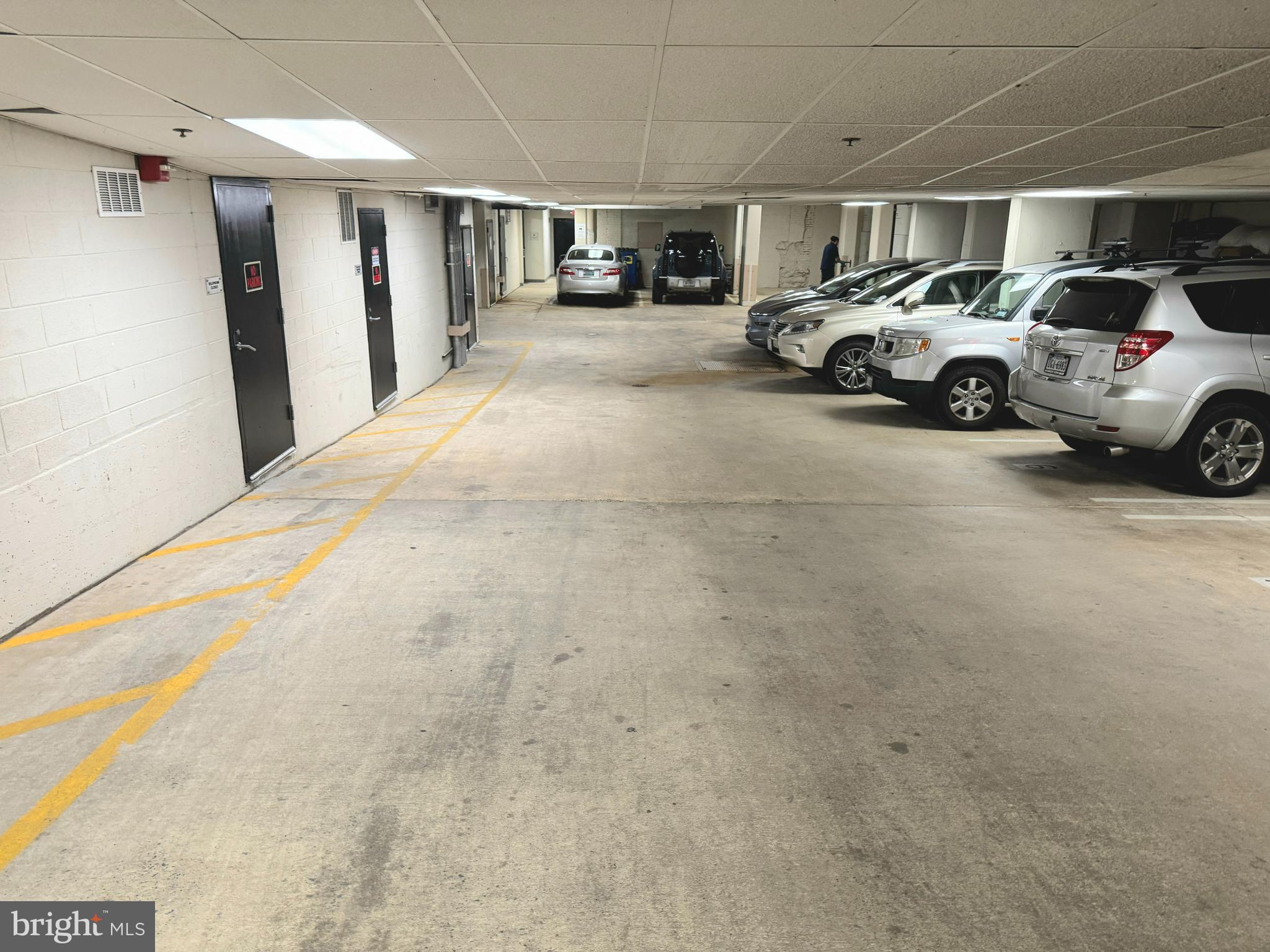 912 F Street Northwest, Unit 703 Washington, DC 20004 - Photo 41 of 52 a view of car parked in garage