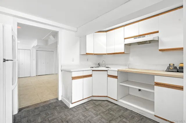 $979,000 | 17 Edward Street, West Harrison, NY 10604