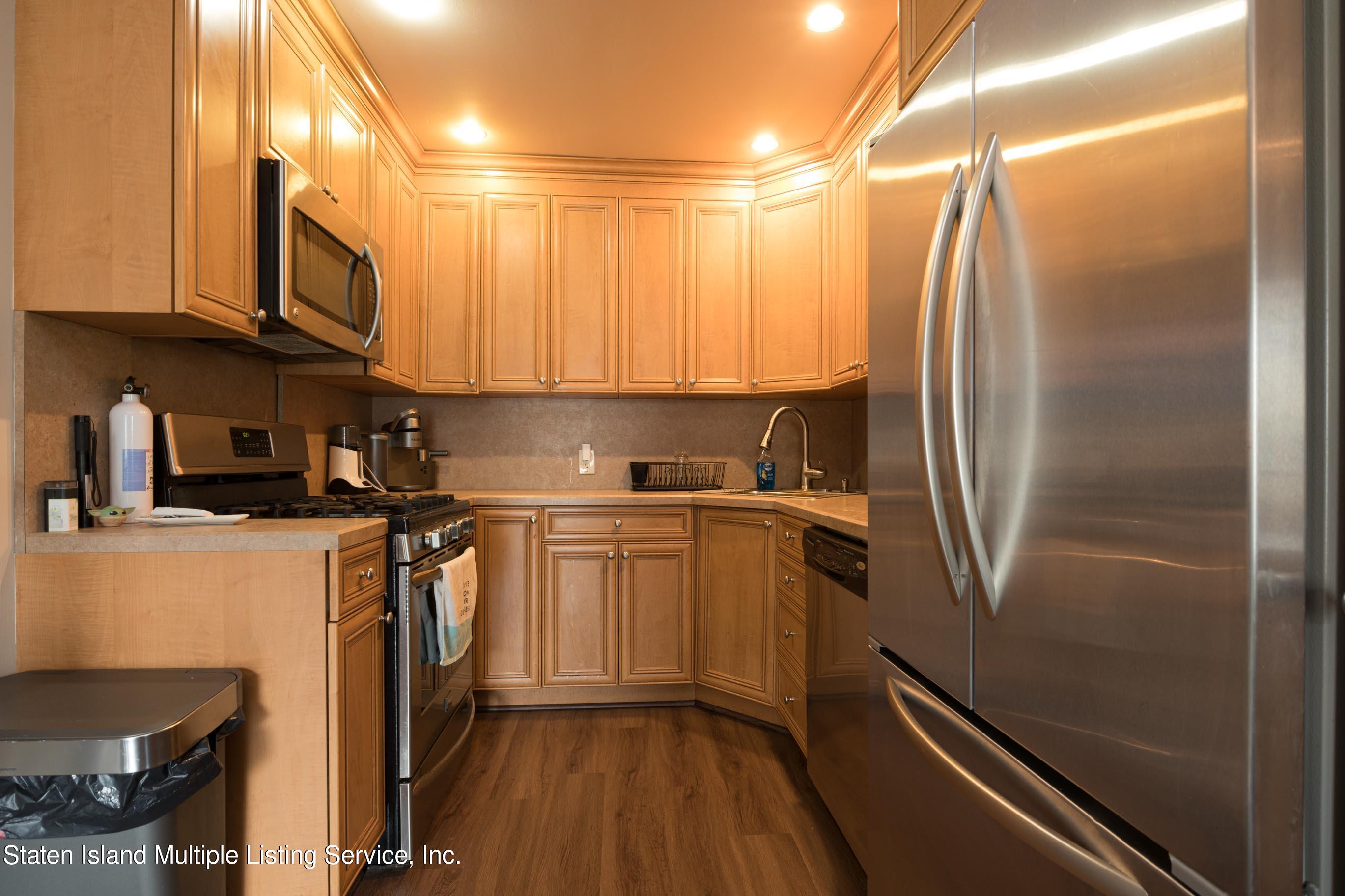 36 Challenger Drive Staten Island, NY 10312 - Photo 9 of 16 h