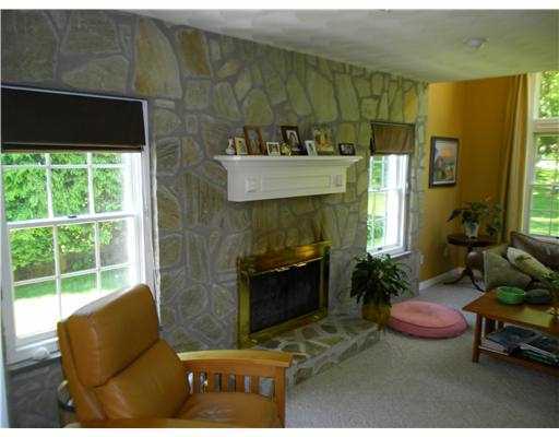 320 Wickham Road North Kingstown, RI 02852 - Photo 2 of 14 Den/Family/Great Room.