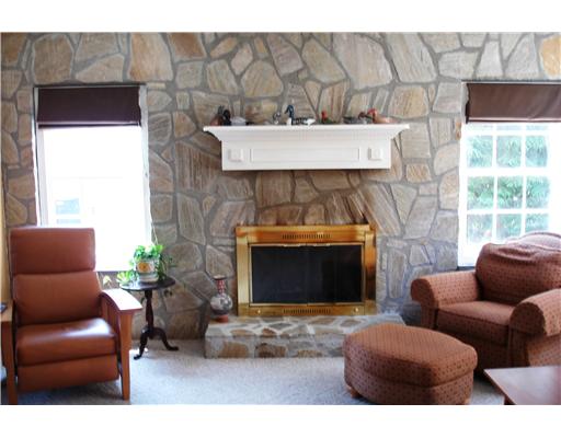 320 Wickham Road North Kingstown, RI 02852 - Photo 3 of 14 Den/Family/Great Room.