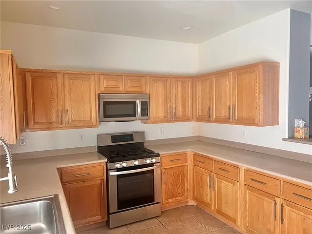 $2,545 | 1755 Little Crow Avenue, Las Vegas, NV 89123