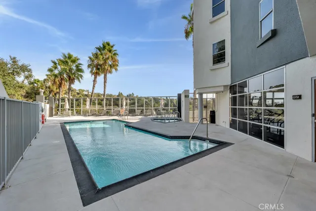 $5,000 | 171 North Church Lane, Unit 514, Los Angeles, CA 90049